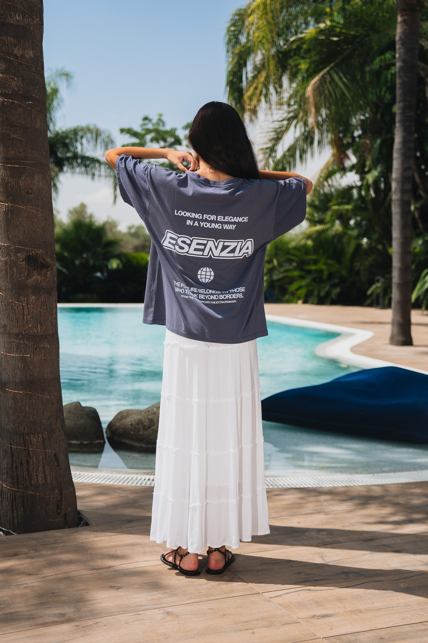 Au-delà du tee-shirt