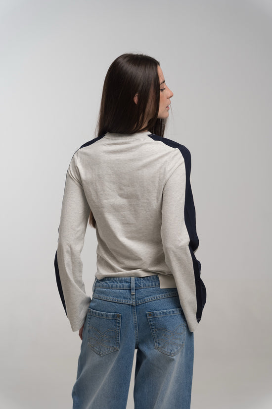 HEATHER SCRIPT LONGSLEEVE