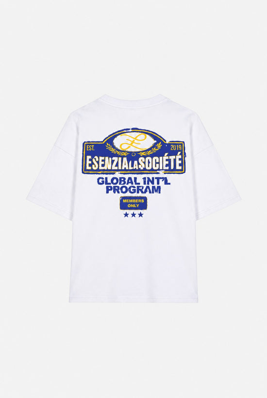 WHITE PASSPORT TEE · espalda (digital, portada)