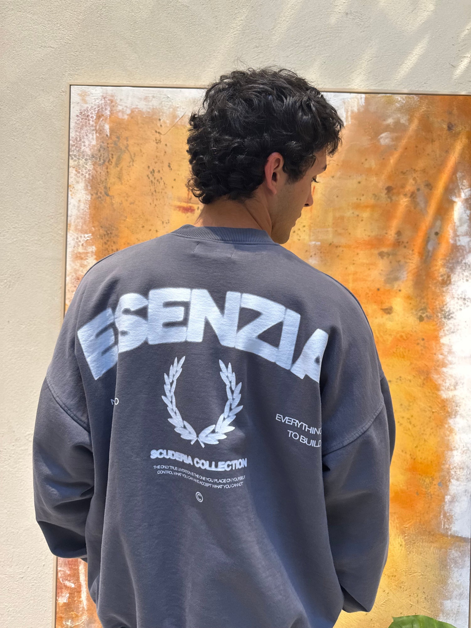 CREWNECKS - Esenzia