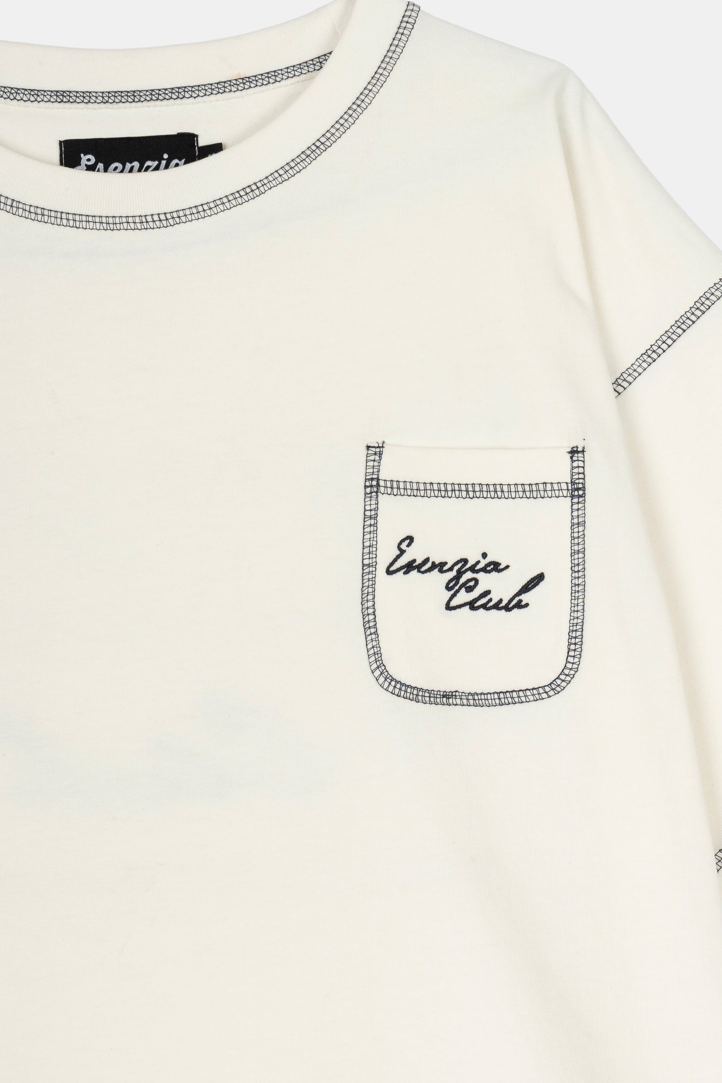 WHITE STITCH TEE