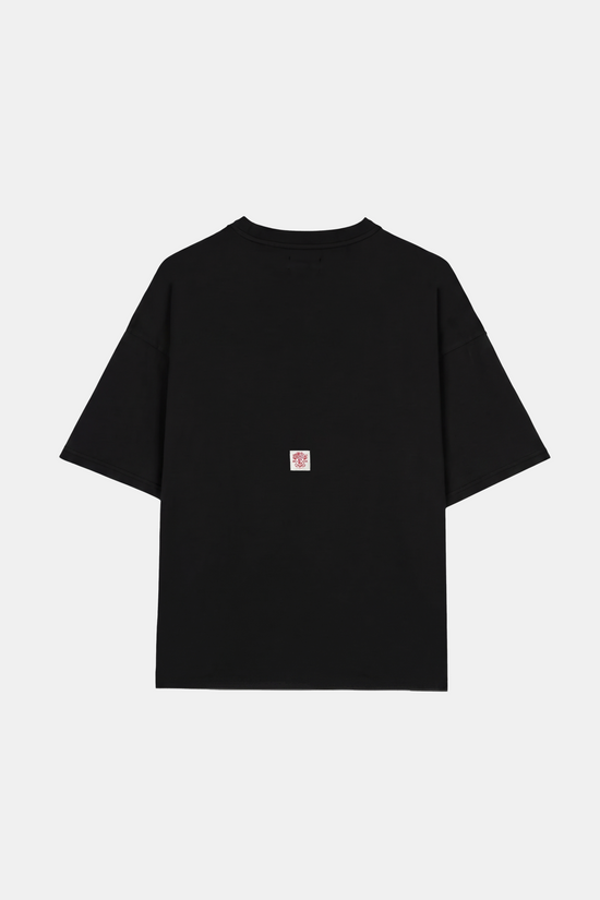 BLACK PATCHES TEE