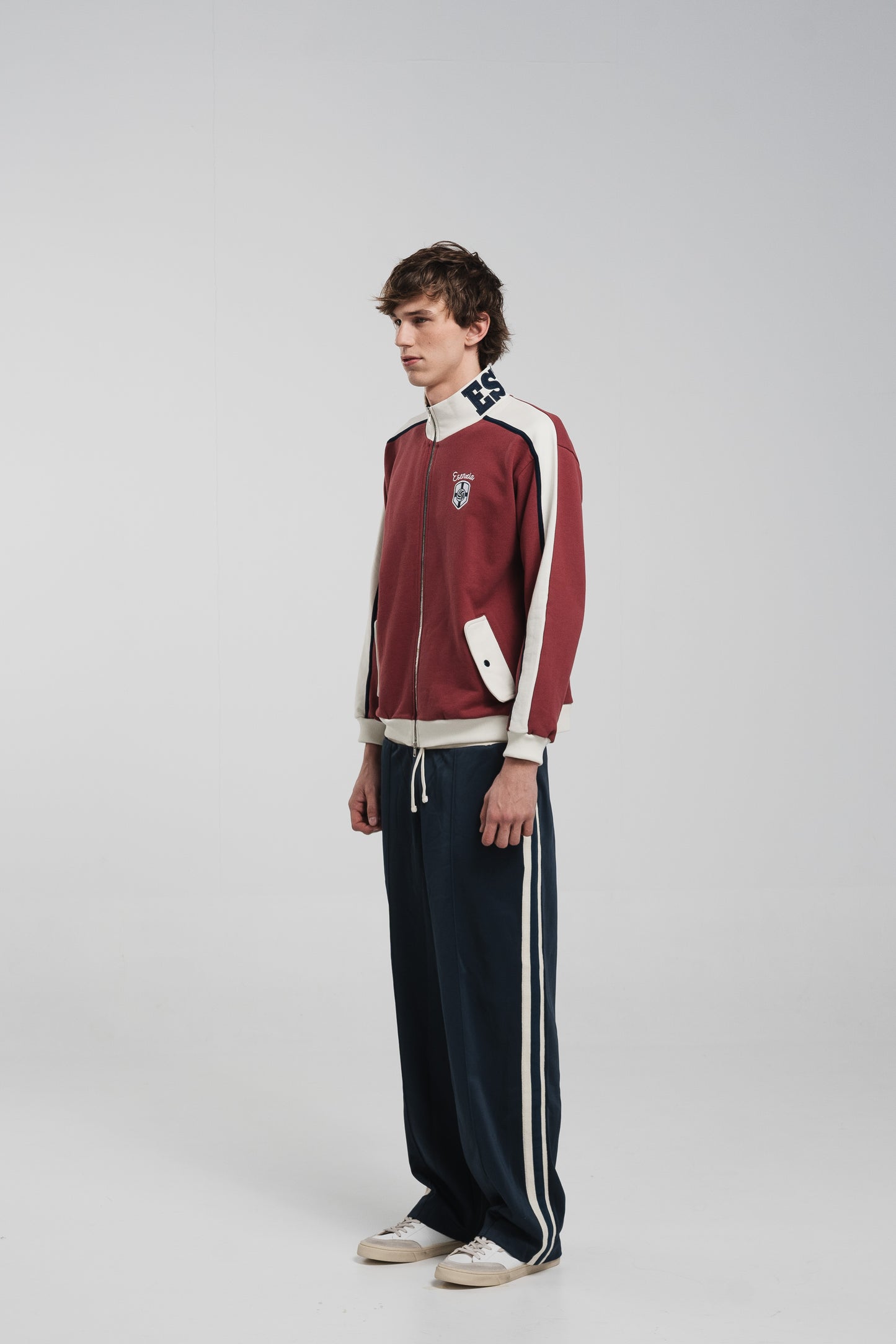 BORDEAUX LETTER NECK TRACKJACKET