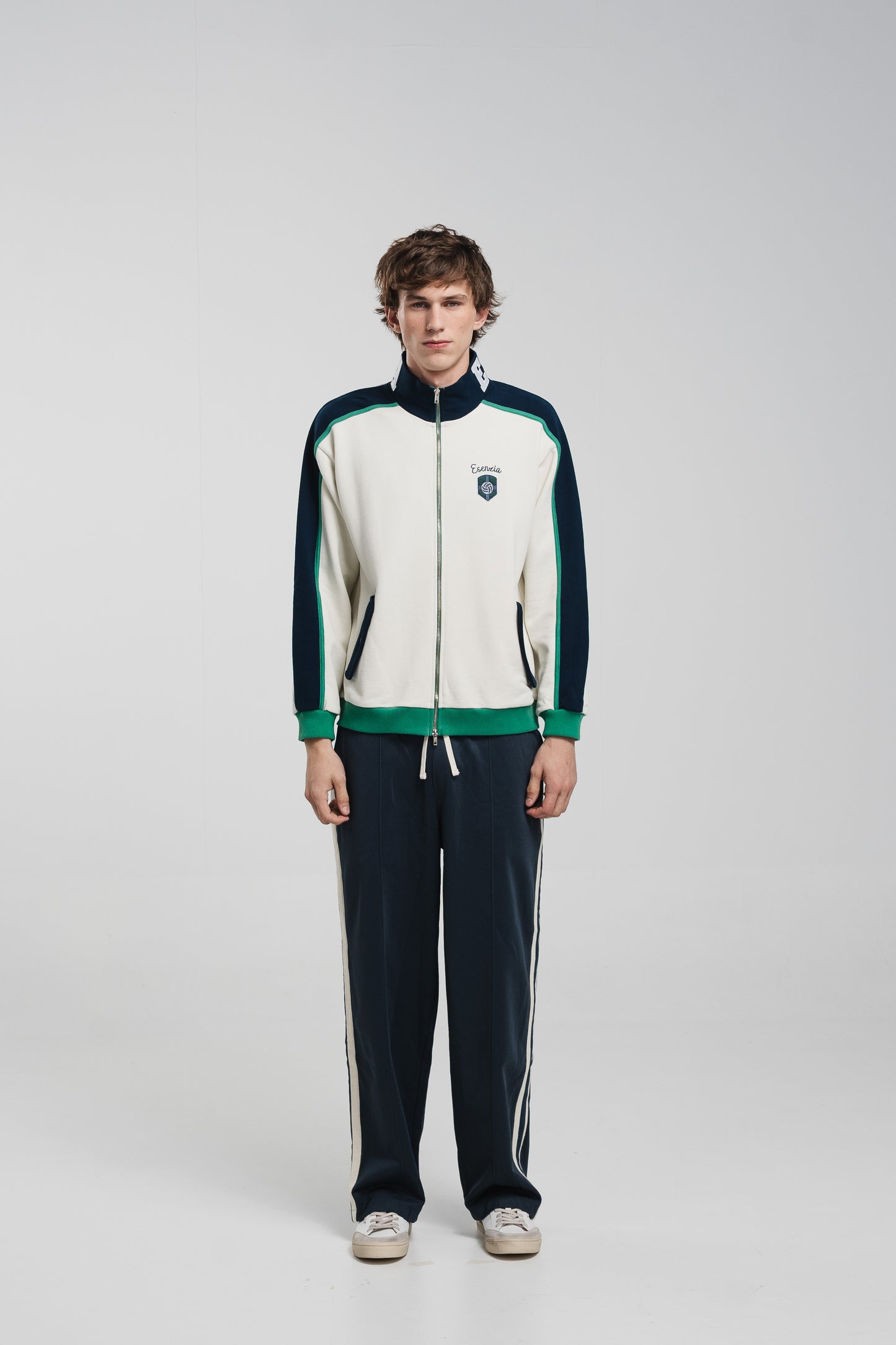 GREEN LETTER NECK TRACKJACKET