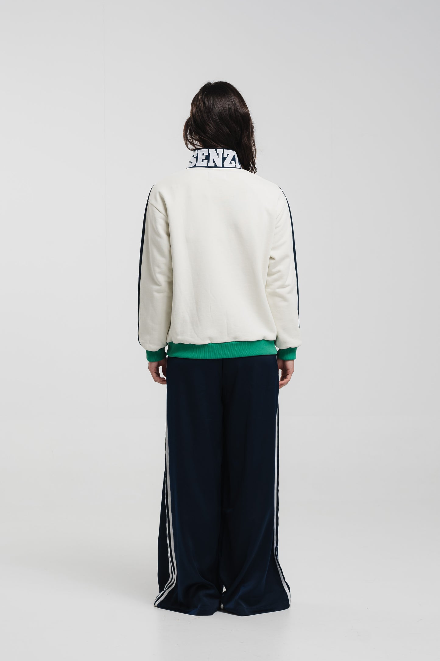 GREEN LETTER NECK TRACKJACKET