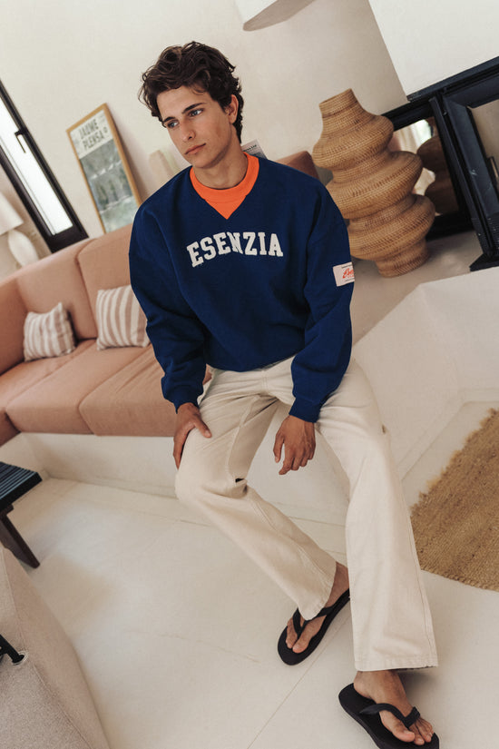 COBALT CONTRAST CREWNECK