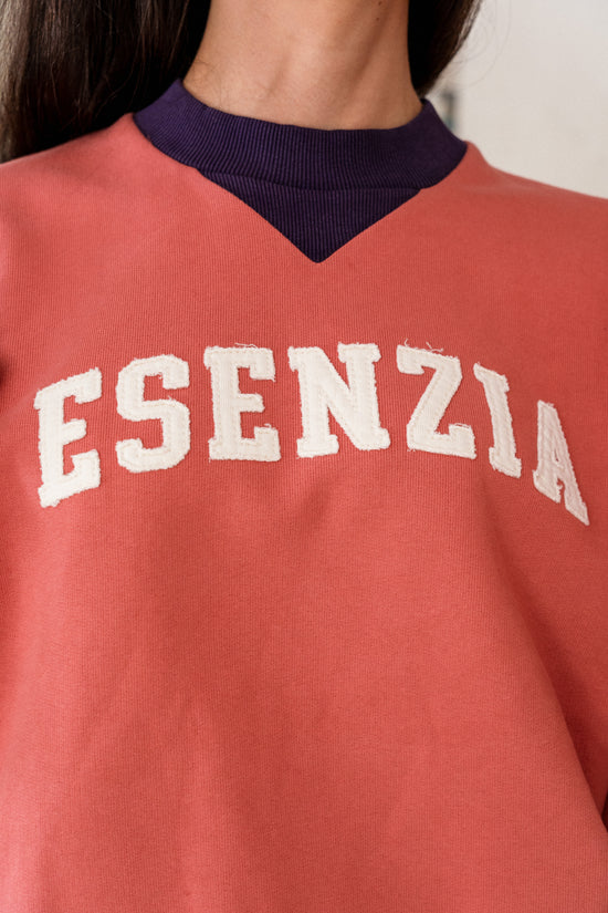 BRICK CONTRAST CREWNECK