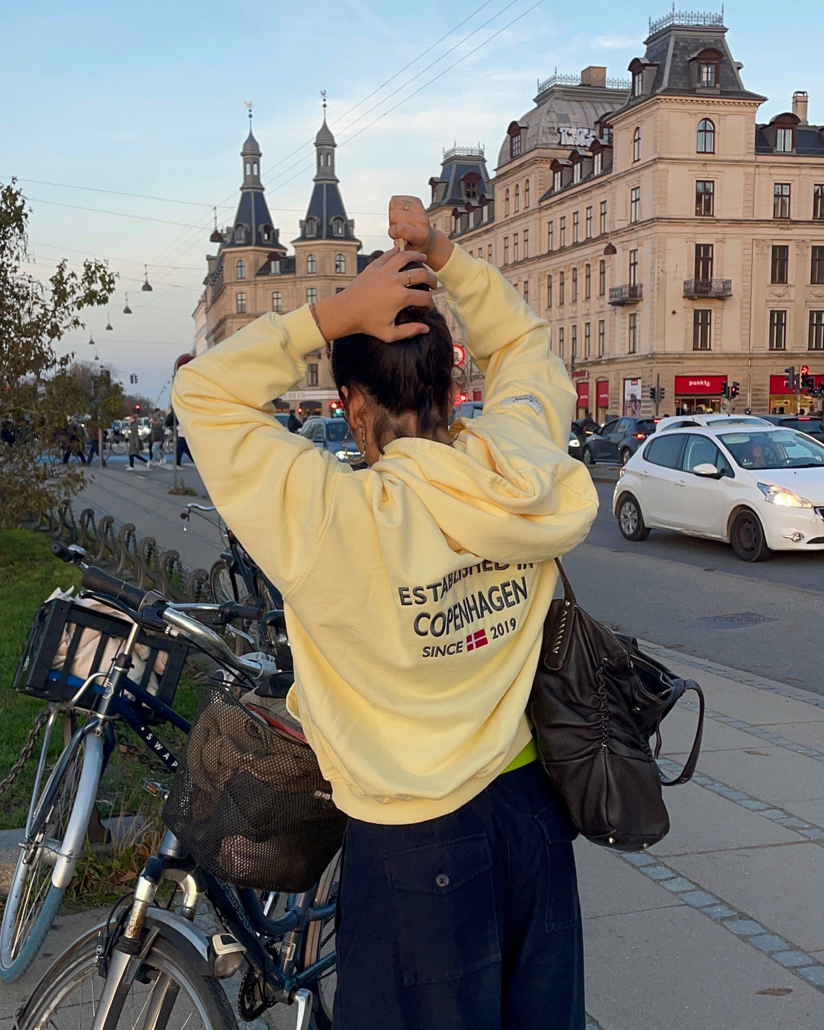 LEMON CITY HOODIE