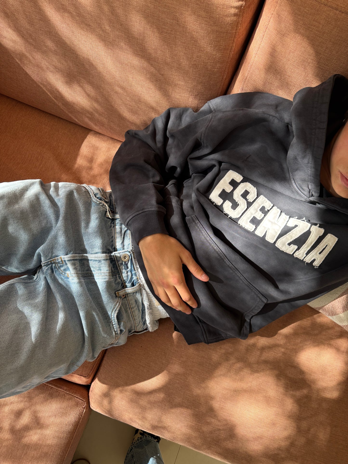BLACK CHEST HOODIE
