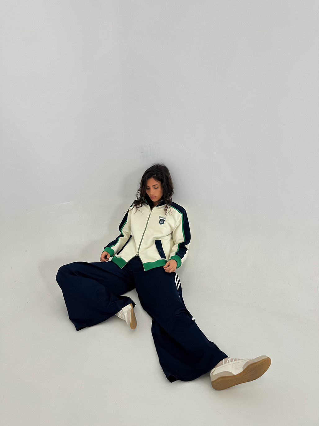 GREEN LETTER NECK TRACKJACKET