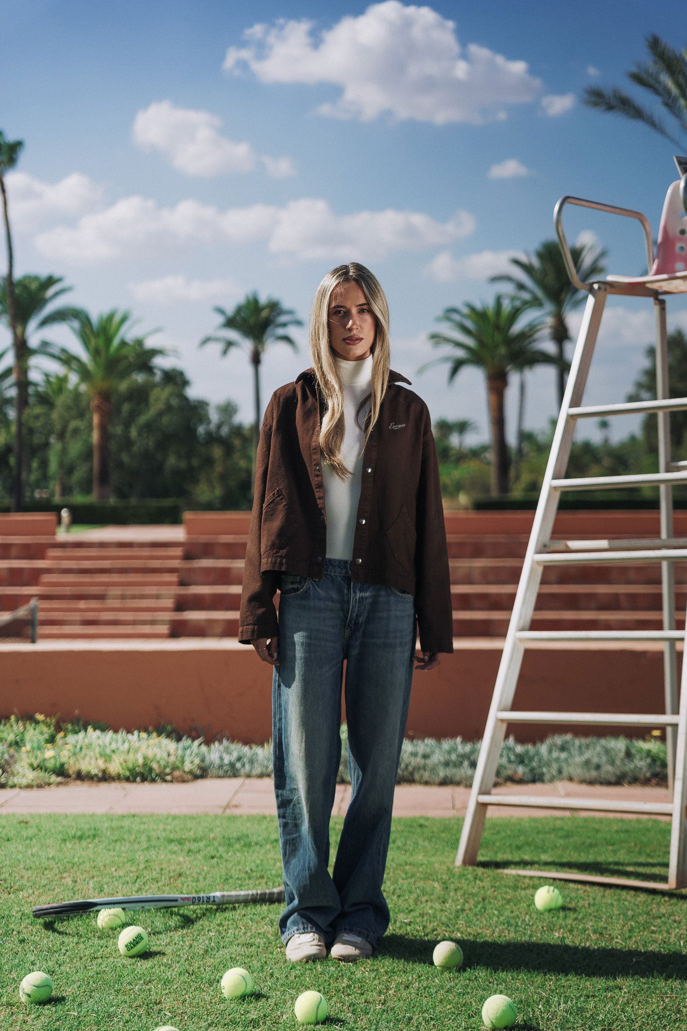 BROWN ESSENTIAL JACKET