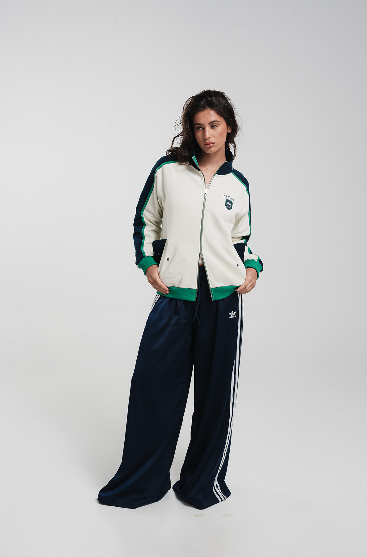 GREEN LETTER NECK TRACKJACKET