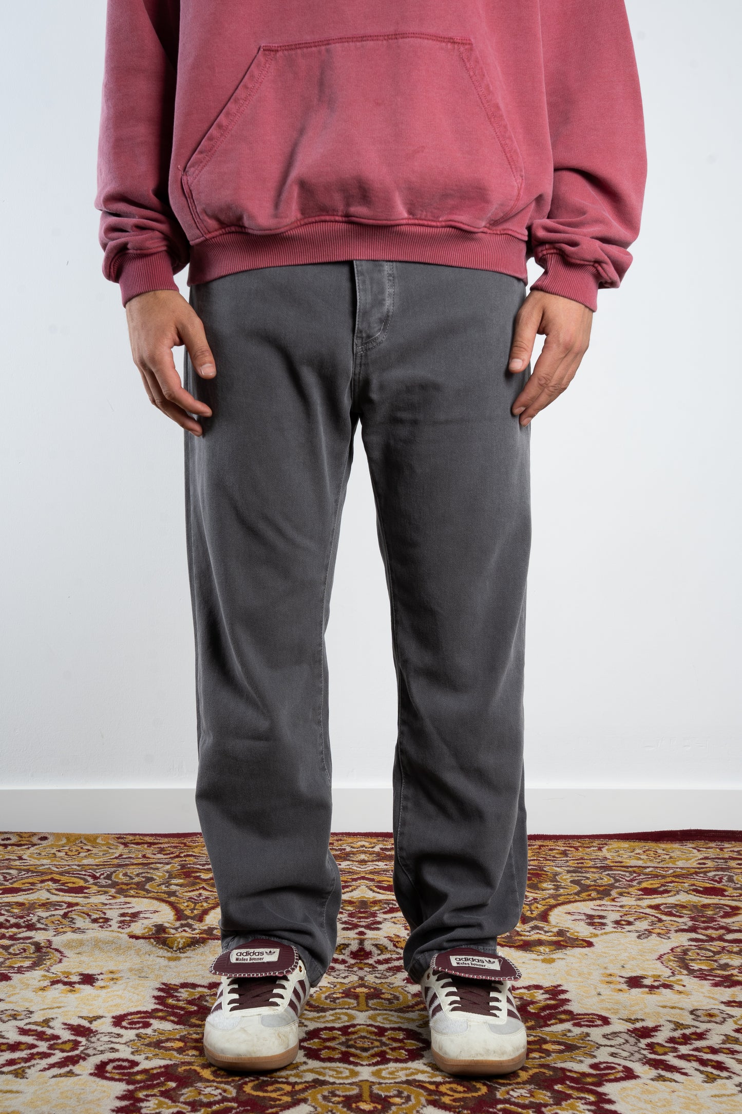 DENIM STRAIGHT PANTS GREY