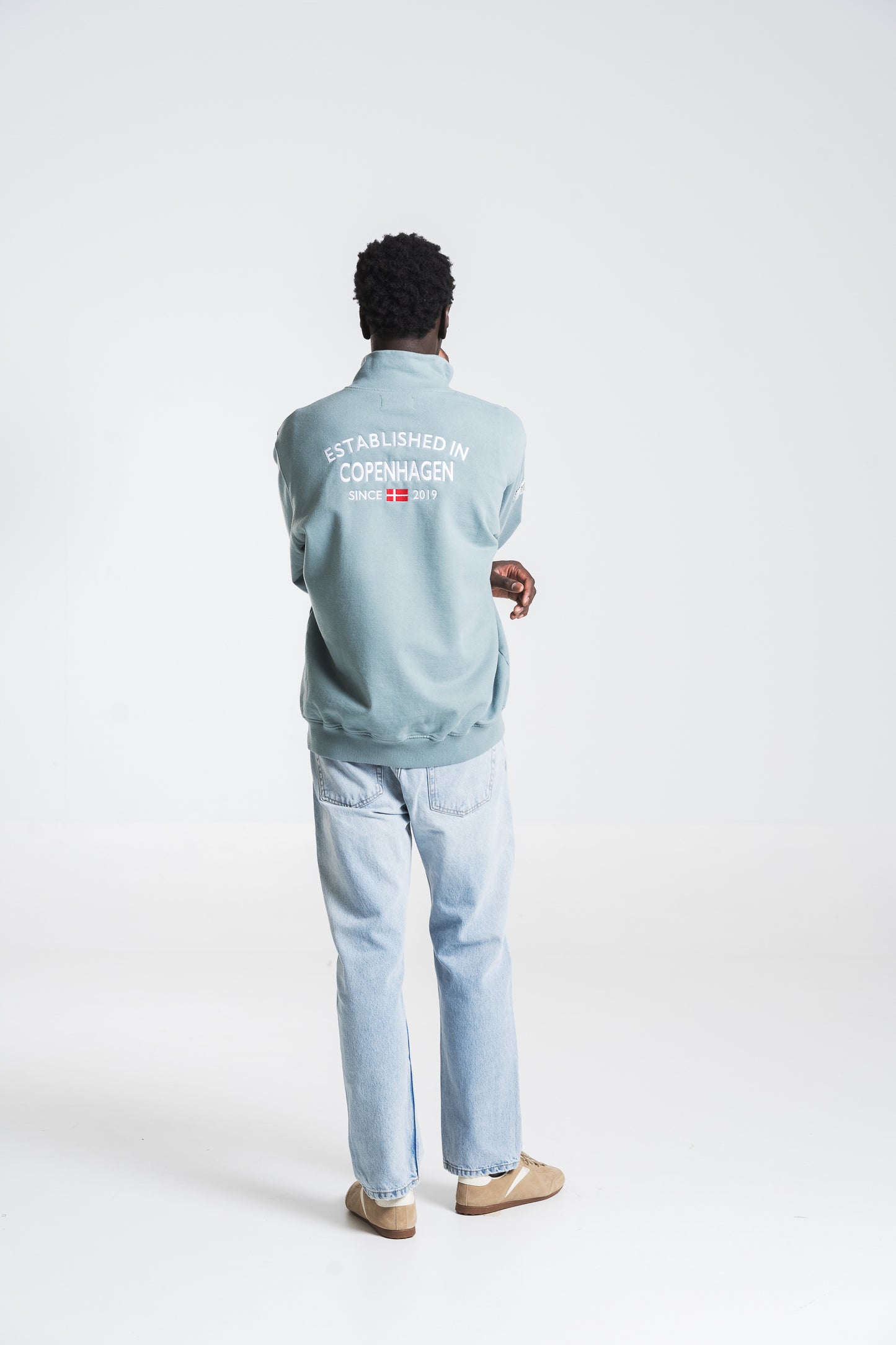 SKY BLUE CITY HALF-ZIP