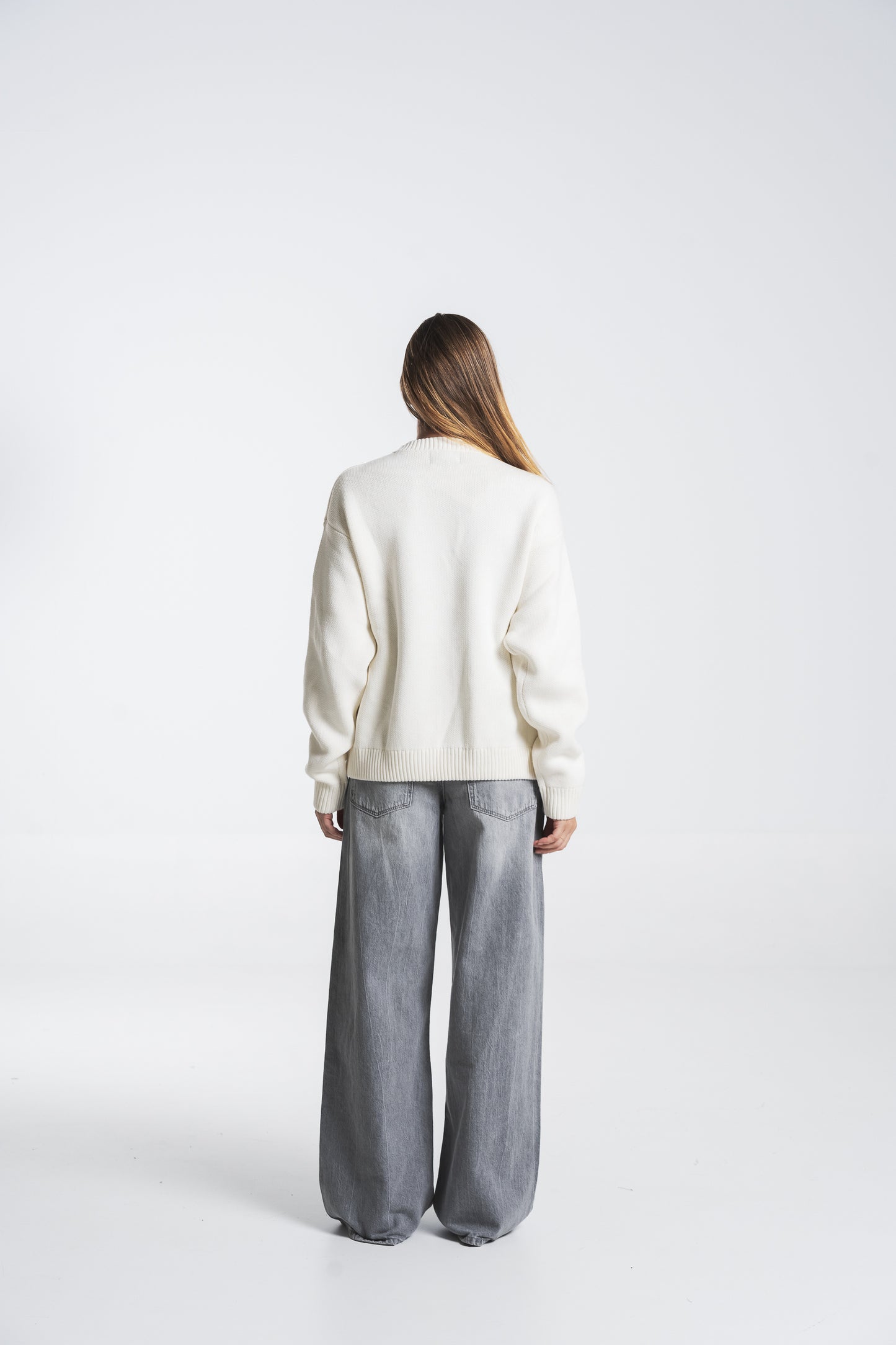 IVORY ICONIC KNIT SWEATER