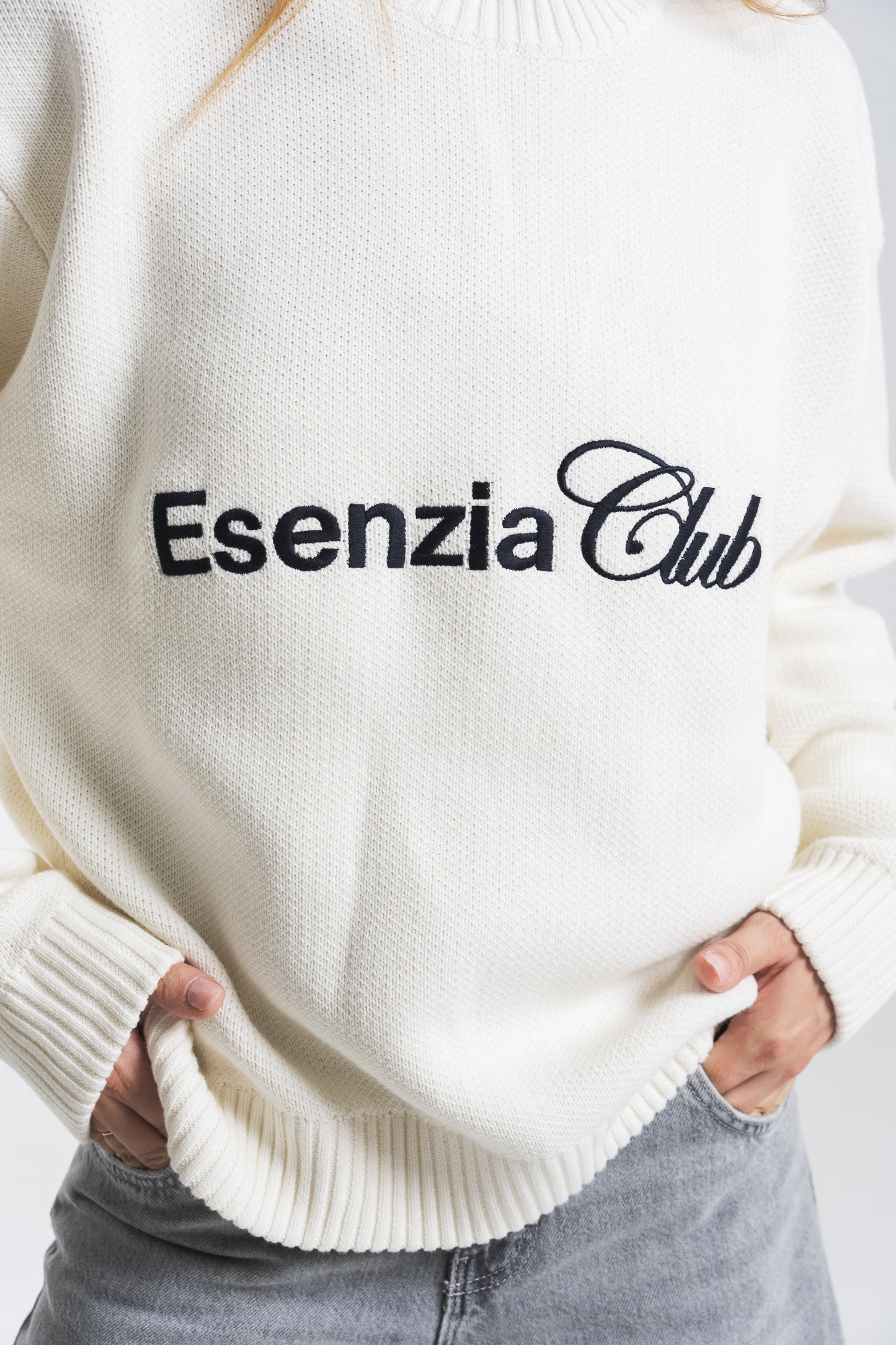 IVORY ICONIC KNIT SWEATER