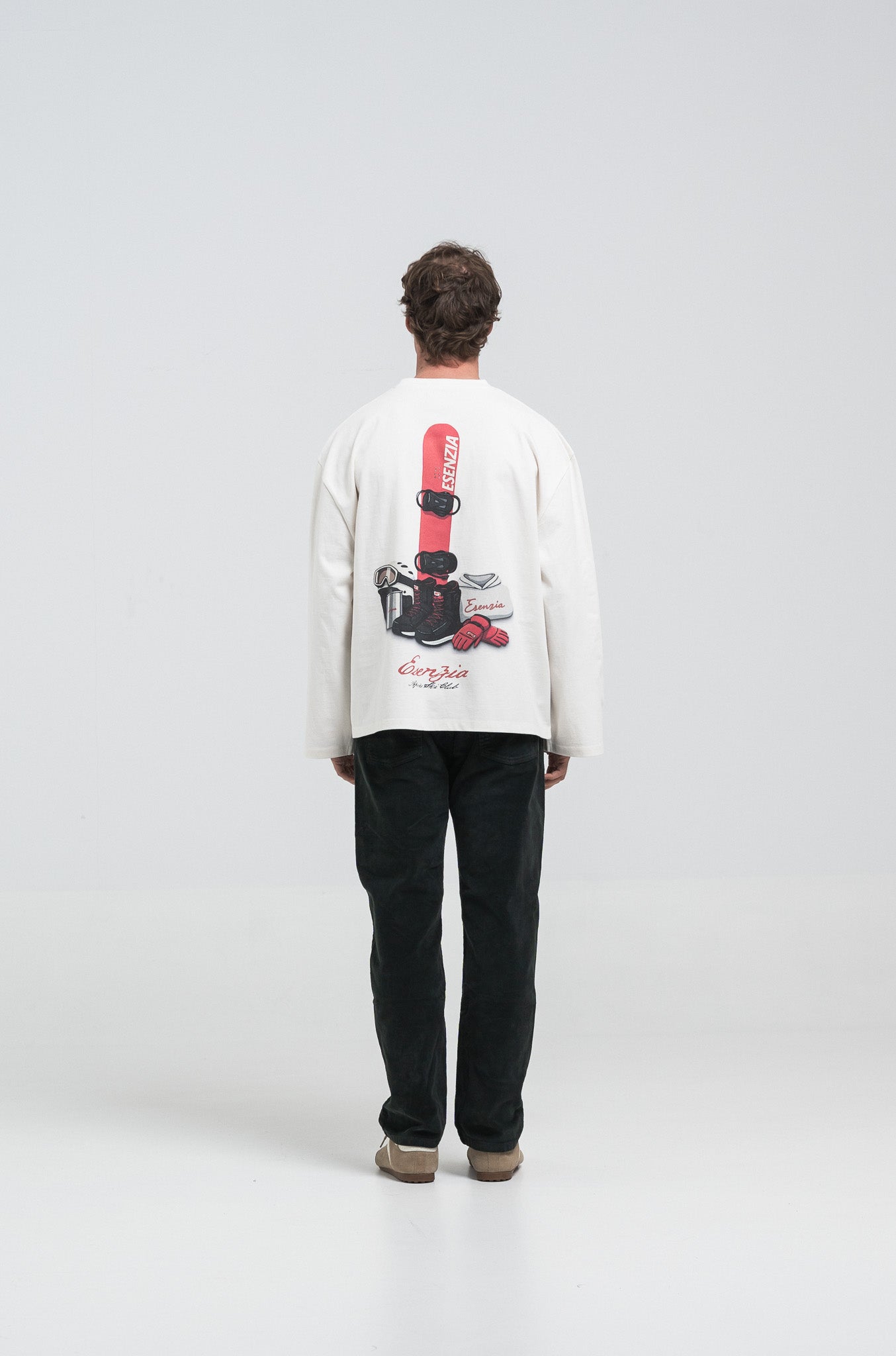 HEAVYWEIGHT EQUIPMENT LONGSLEEVE
