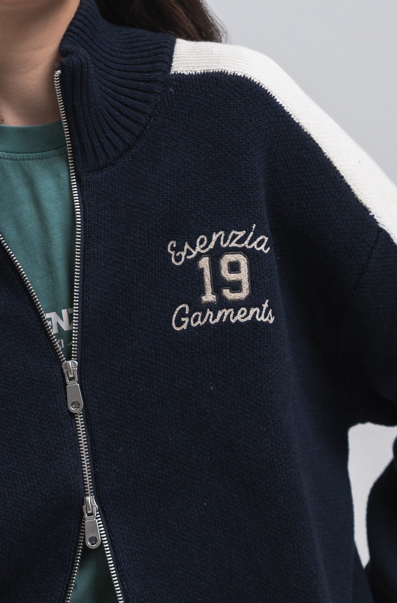 NAVY APRES KNIT ZIPPER