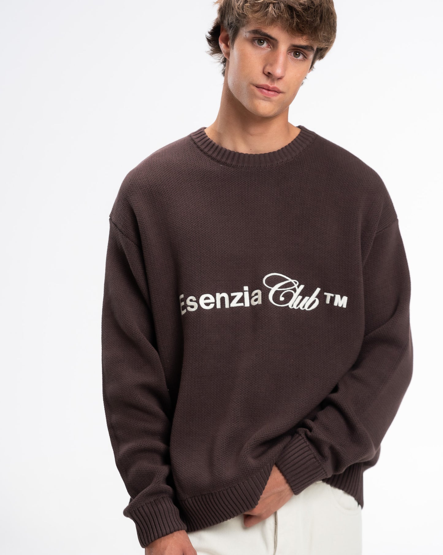 BROWN ICONIC KNIT SWEATER
