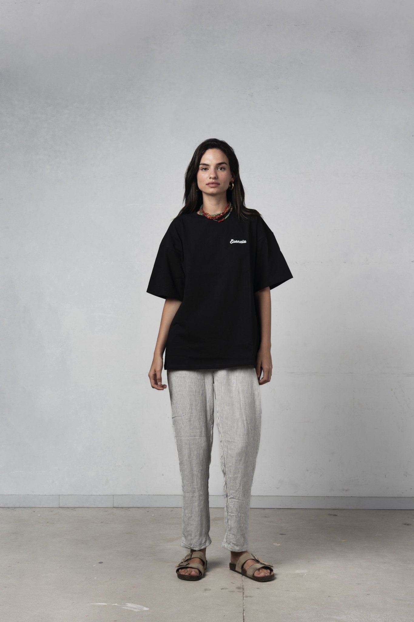 BLACK D10S TEE - Esenzia