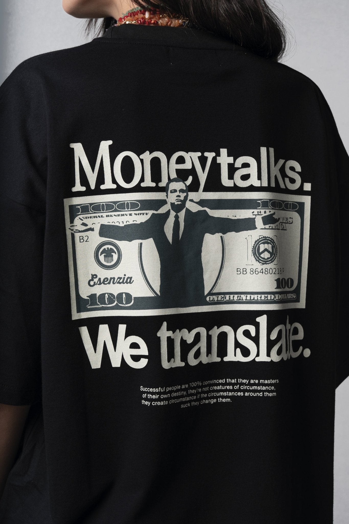 BLACK WOLF TEE - Esenzia