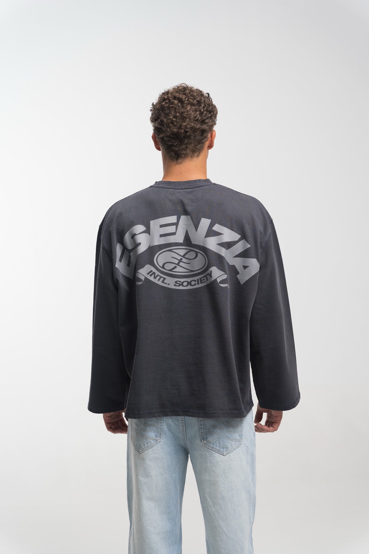 CHARCOAL PENNANT LONGSLEEVE