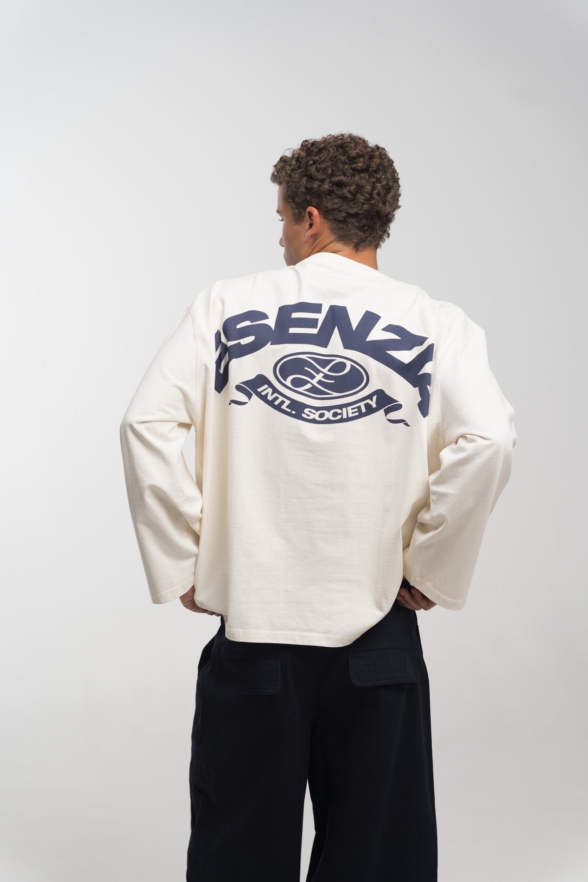 CREAM PENNANT LONGSLEEVE