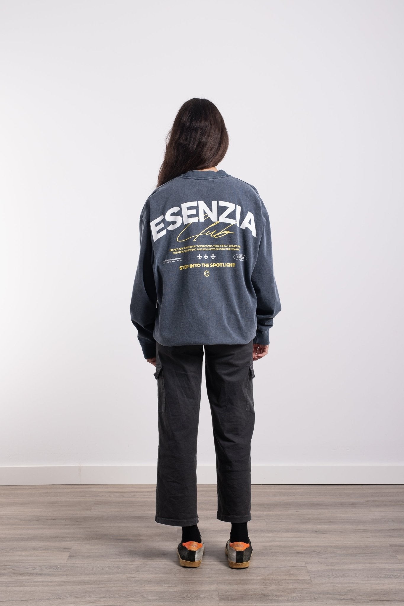 DUSTY SIGNATURE LONGSLEEVE - Esenzia
