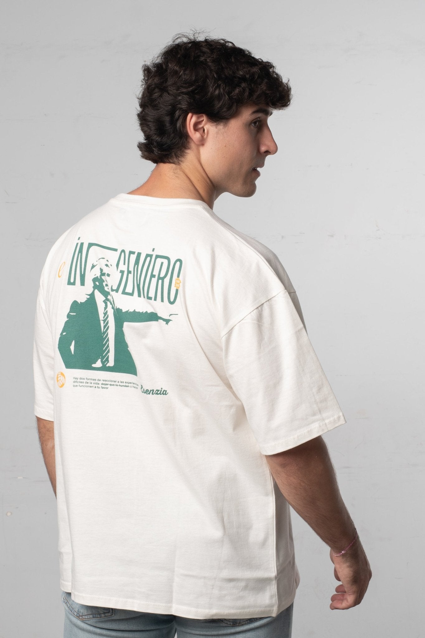 ENGINEER TEE - Esenzia