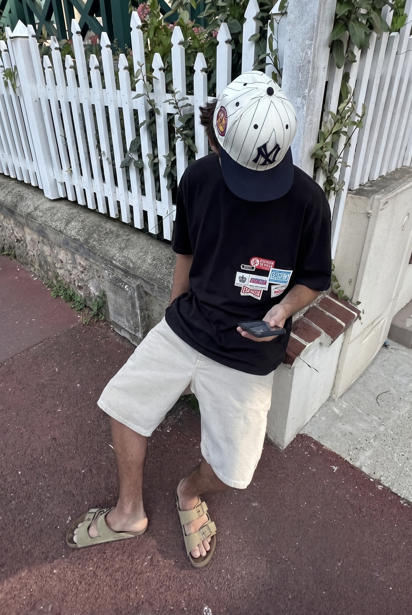 BLACK PATCHES TEE