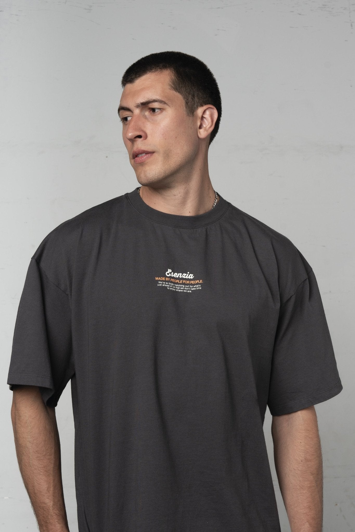 HOLOGRAPHIC TEE - Esenzia