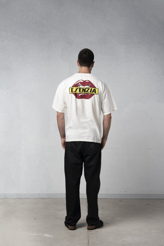 KISS TEE - Esenzia