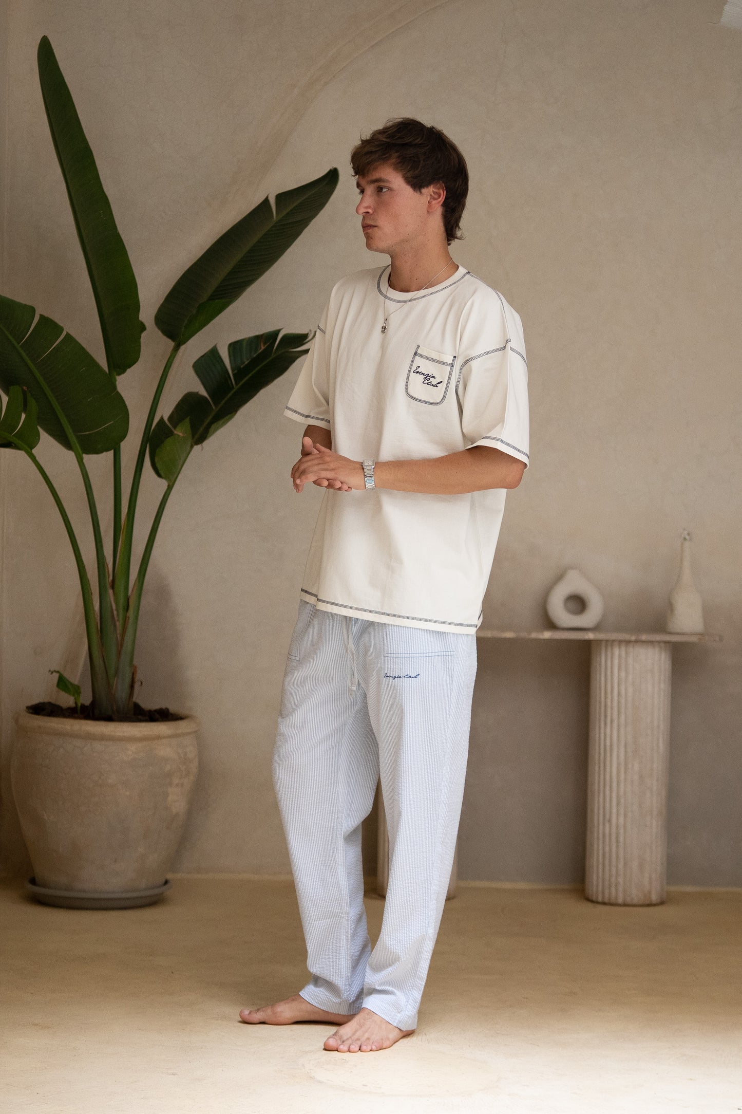 WHITE STITCH TEE