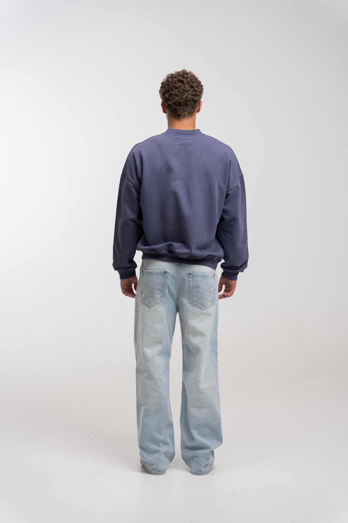 MIDNIGHT ATHLETIC CREWNECK