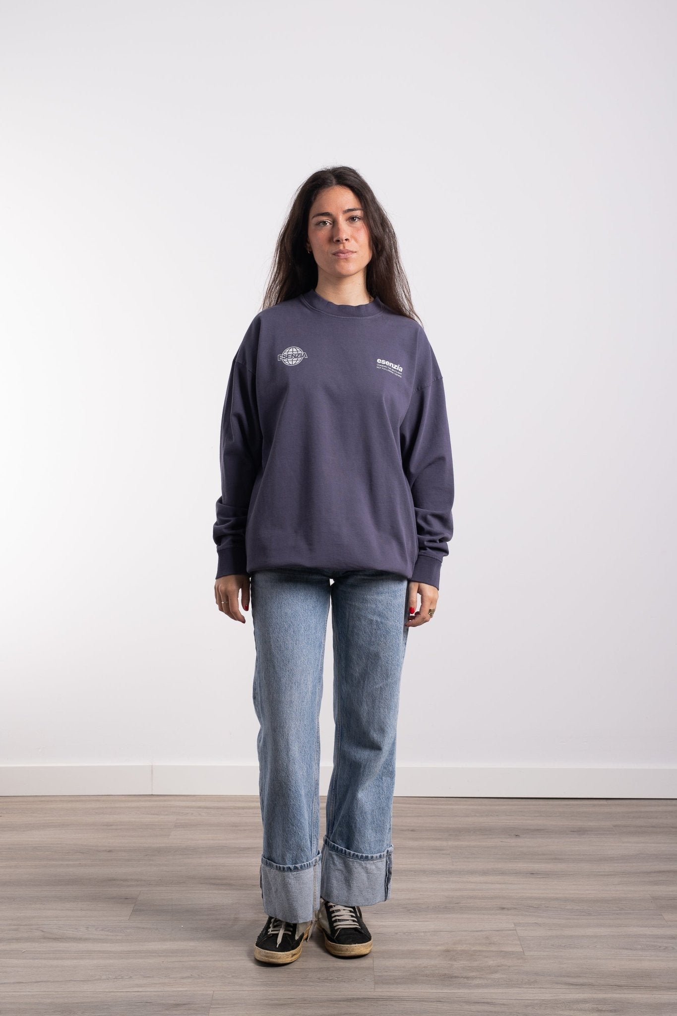 MIDNIGHT SPHERE LONGSLEEVE - Esenzia