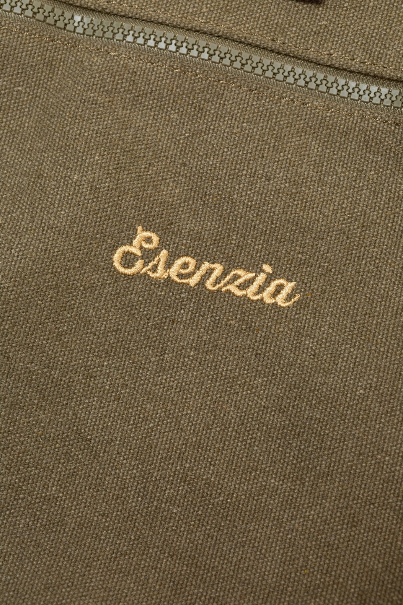 MOCHILA VINTAGE DE LONA VERDE - Esenzia