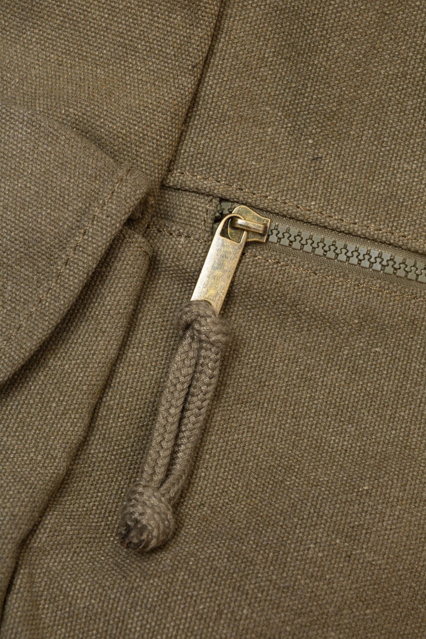 MOCHILA VINTAGE DE LONA VERDE - Esenzia