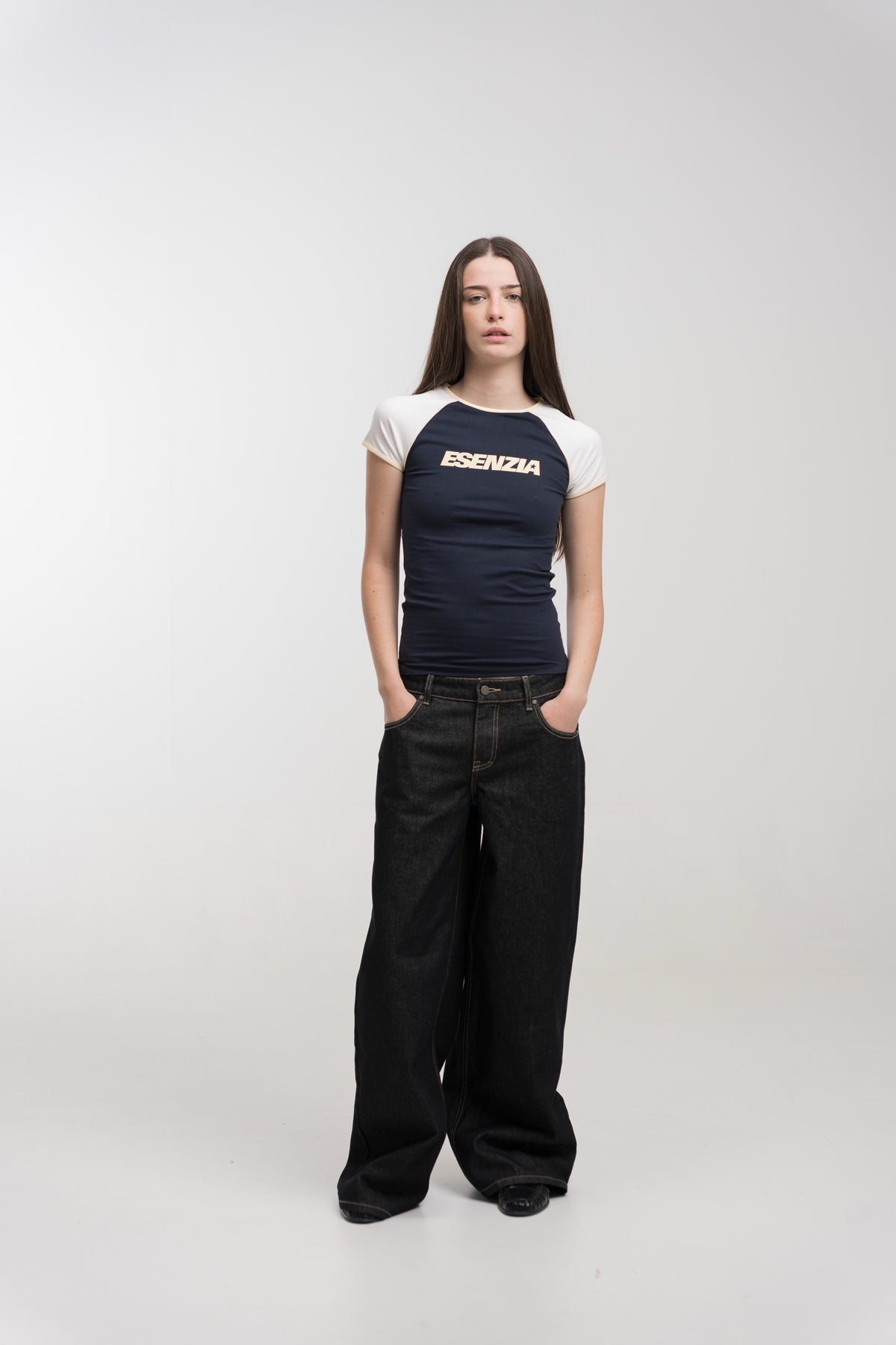 NAVY LEAGUE TEE