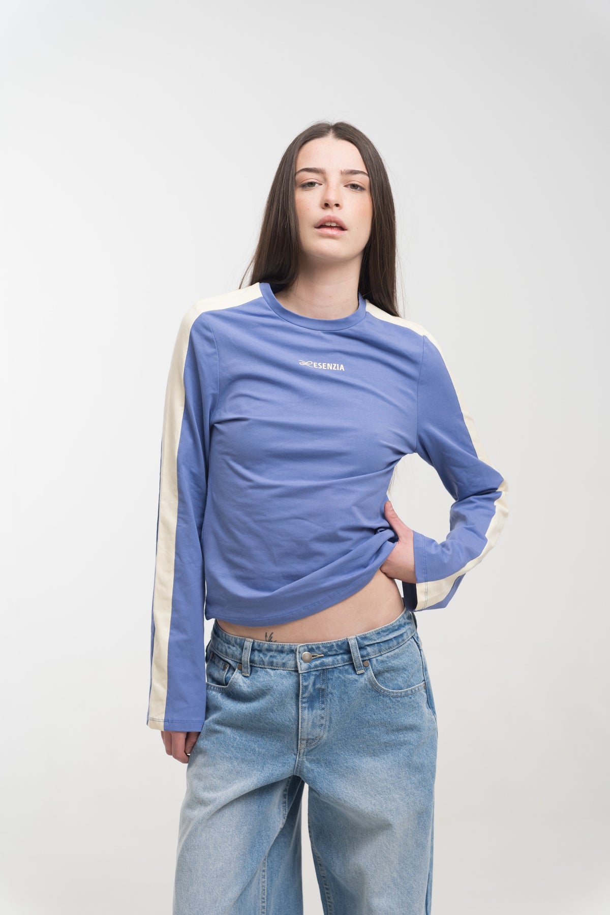 NAVY SCRIPT LONGSLEEVE