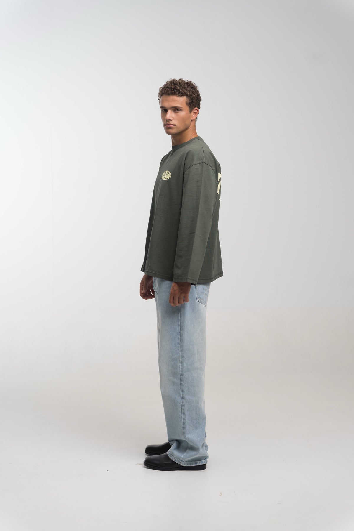 OLIVE PENNANT LONGSLEEVE
