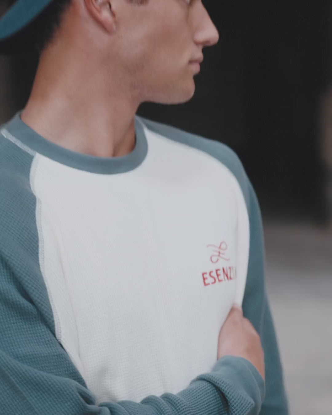 Petrol Waffle Longsleeve · vídeo
