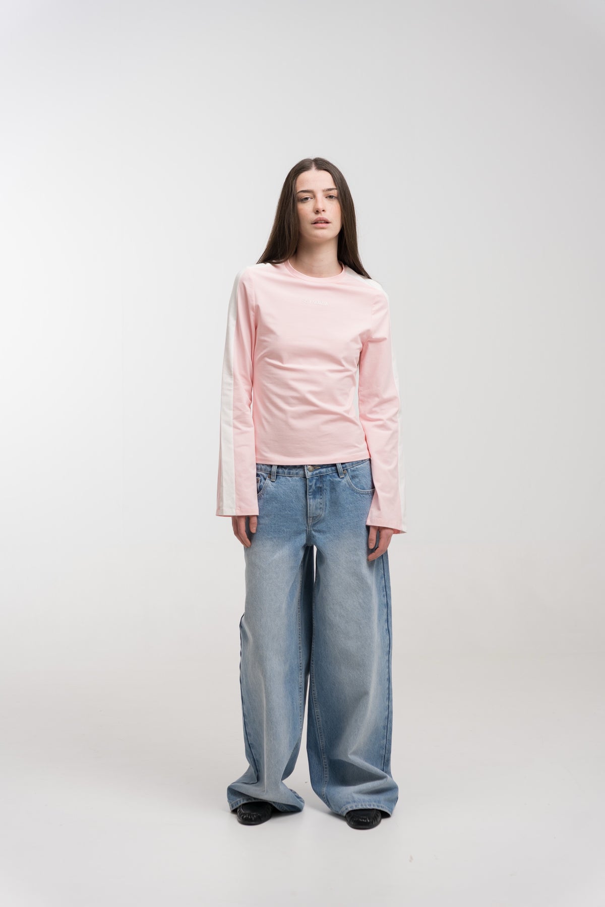 ROSE SCRIPT LONGSLEEVE