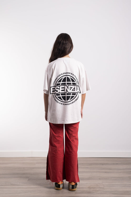 SNOW SPHERE TEE - Esenzia