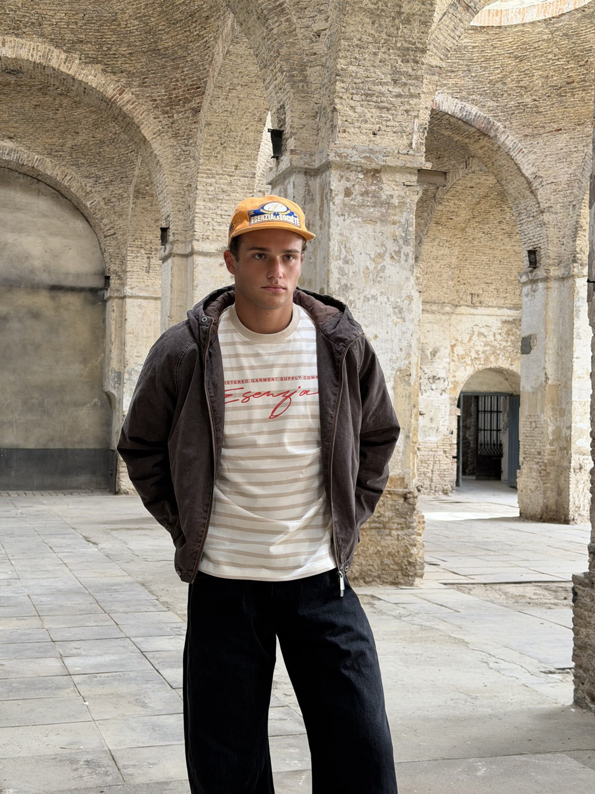 GREY PADDED HOODED JACKET · The Shift (orgánico)