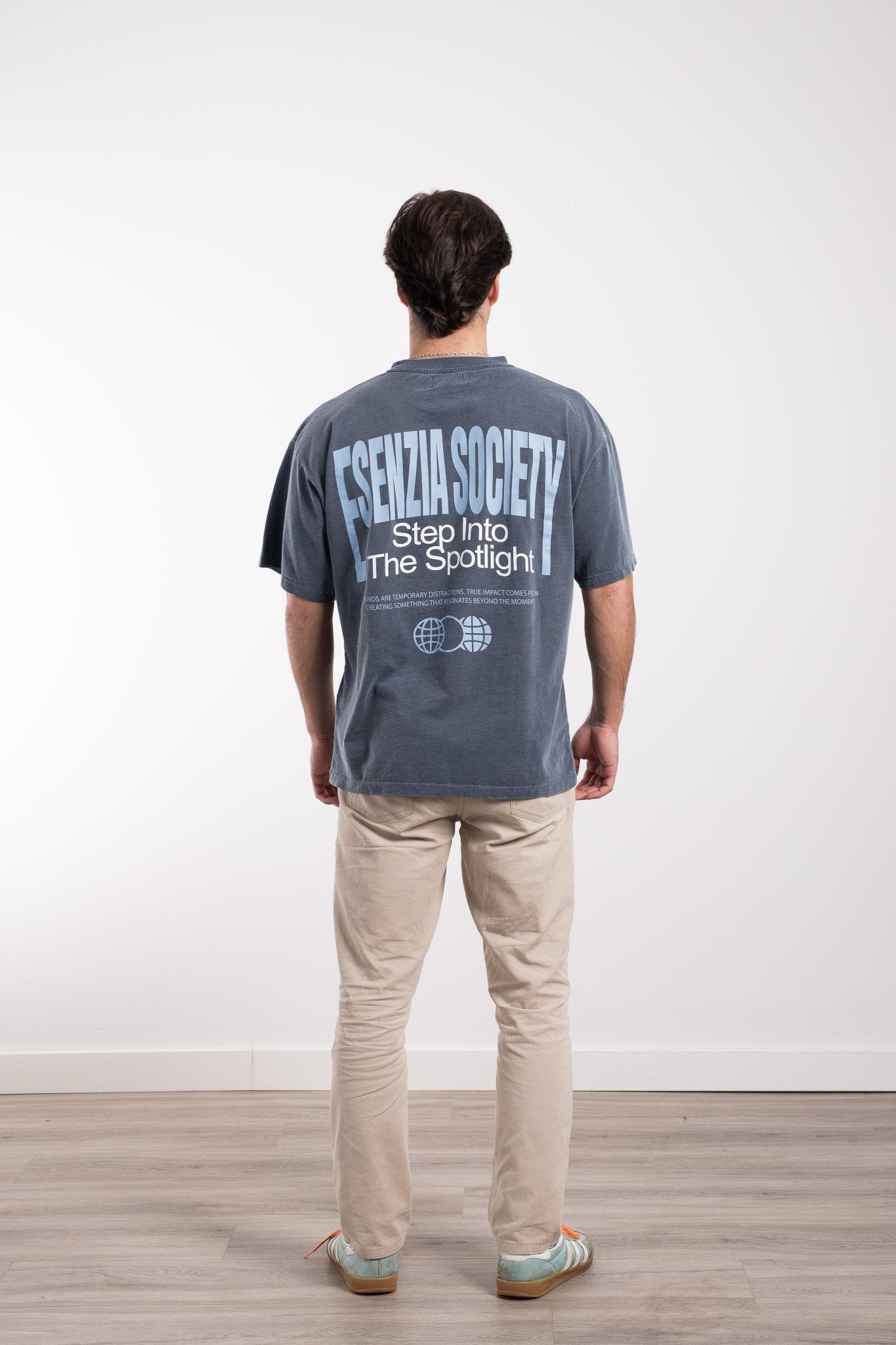 TWILIGHT STAMP TEE - Esenzia