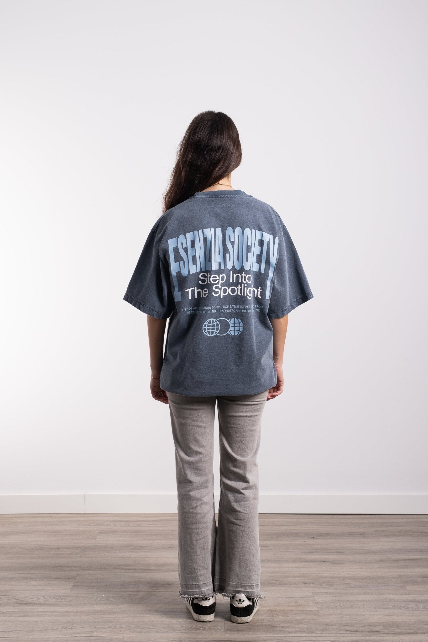 TWILIGHT STAMP TEE - Esenzia