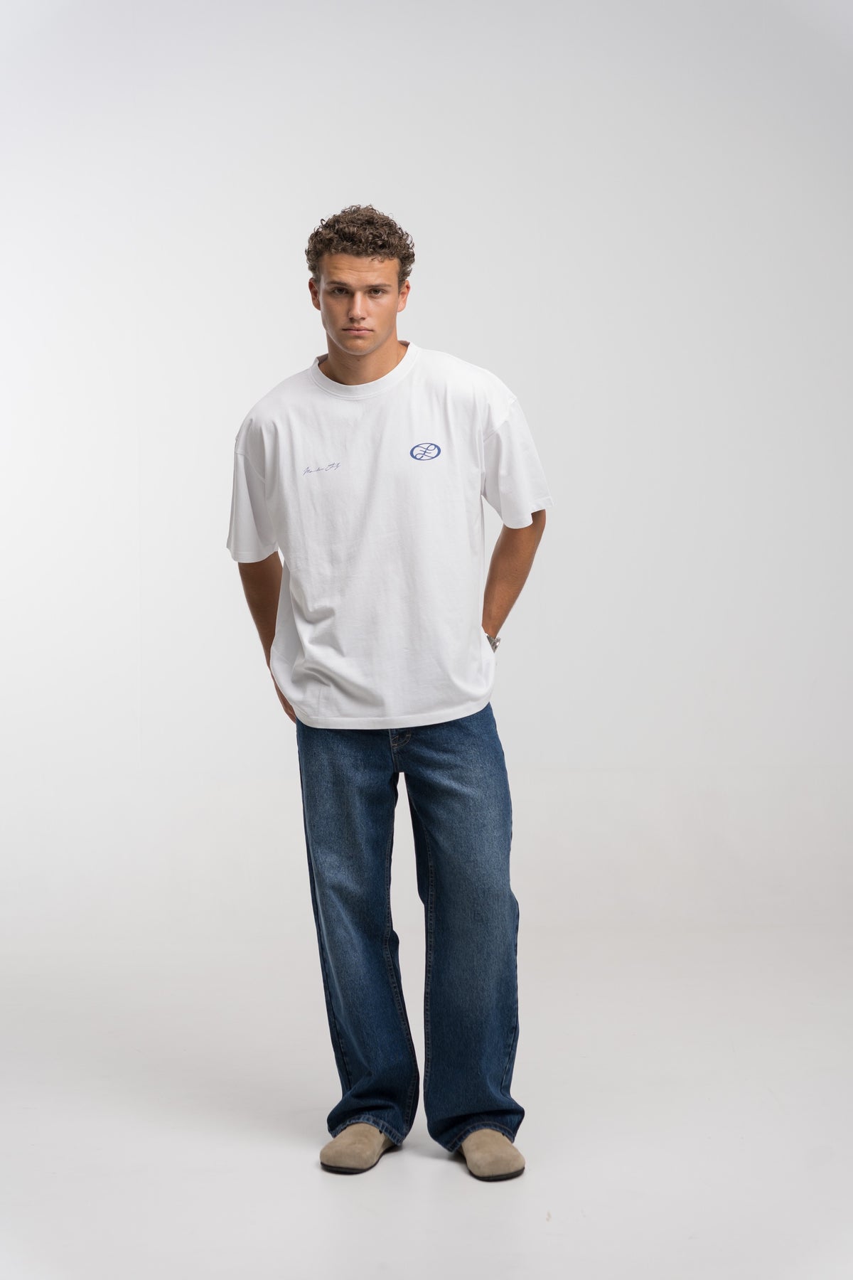WHITE PASSPORT TEE