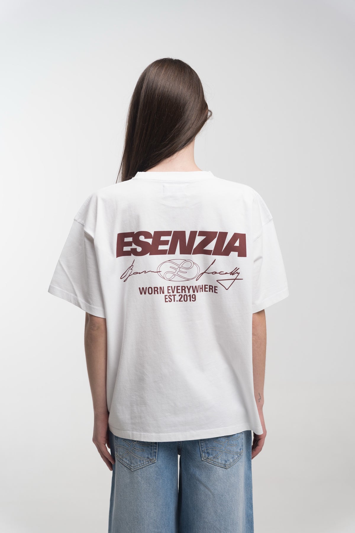 WHITE ROOTS TEE