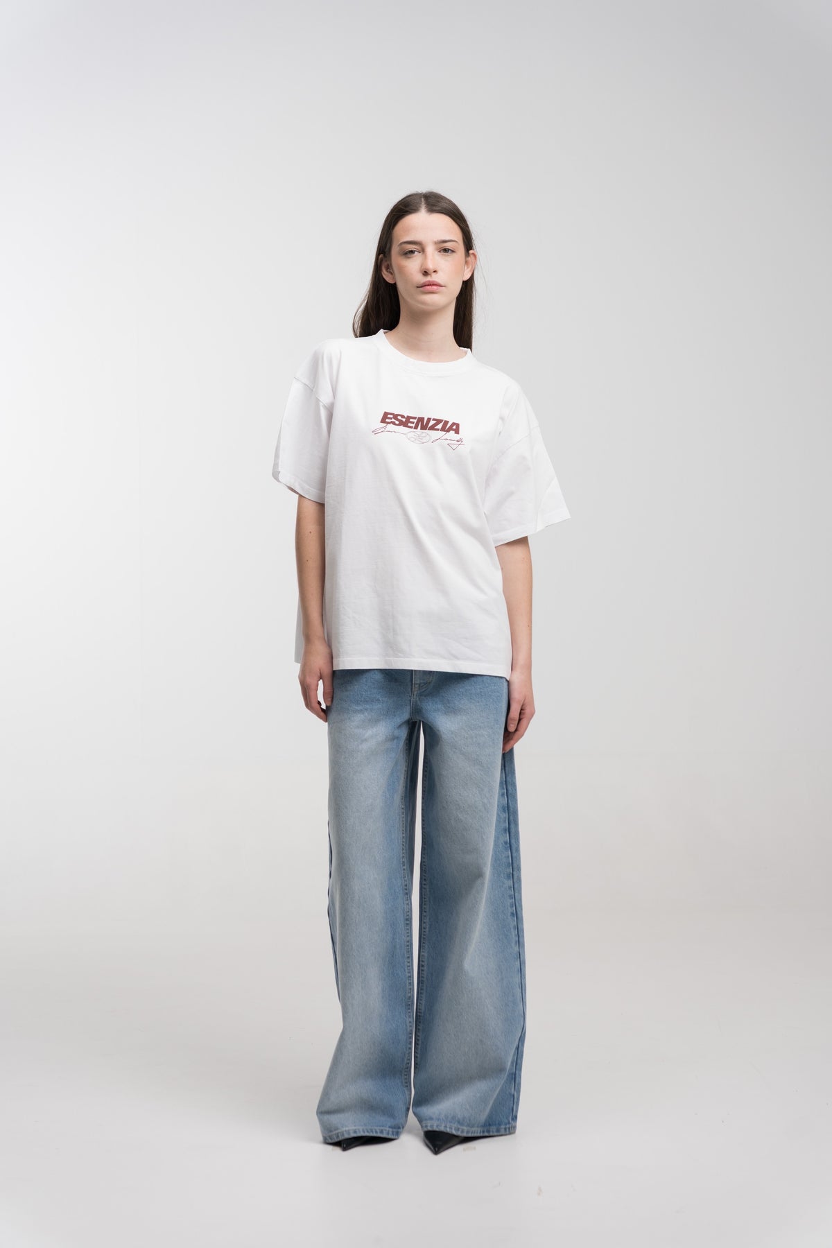 WHITE ROOTS TEE