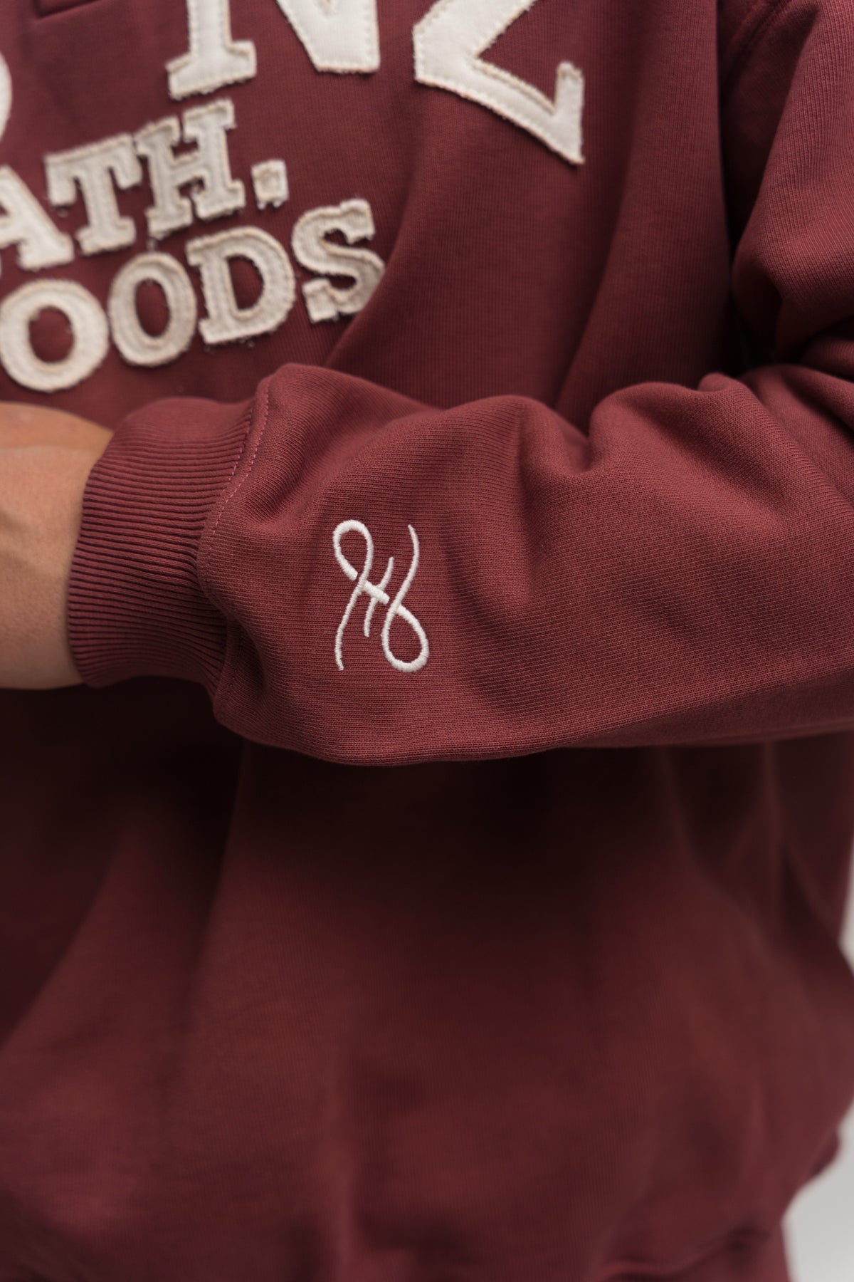 WINE ATHLETIC CREWNECK